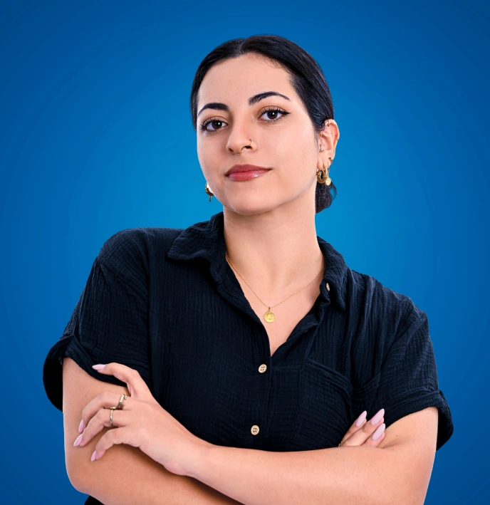 Portrait of Lia Valenzuela